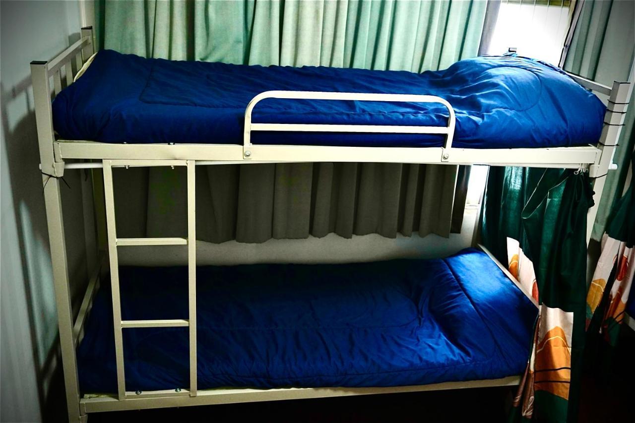 Sura Hostel Bangkok Near Mrt Phra Ram 9 Exterior photo